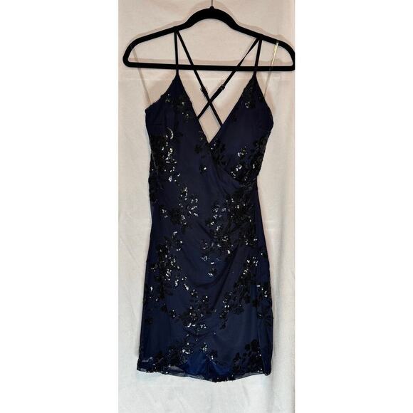Speechless Navy Floral Wrap Mini Dress Size 9 NEW w/ Tags - Picture 3 of 8
